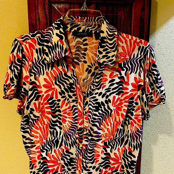 Two women’s tops and a cardigan - Picture 3 of 6